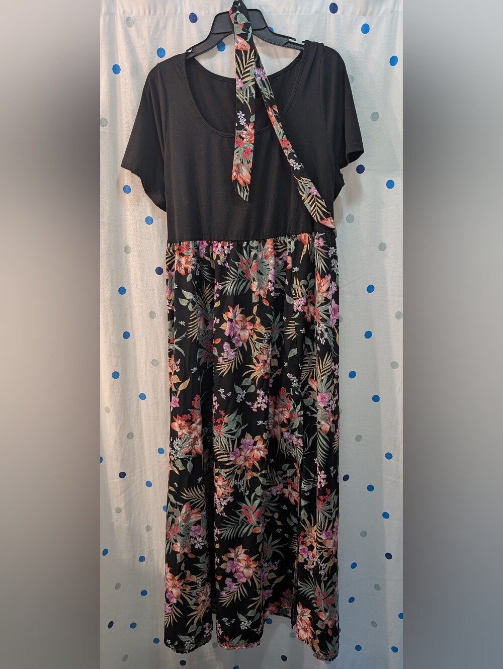 Black Floral Tie-Accent Dress